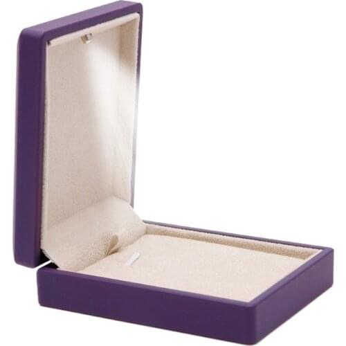 Premuim Pendant Necklace LED Light Gift Box Case Jewelry Display Wedding Supply