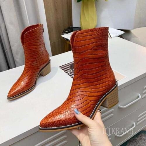Autumn New High Quality Chelsea Boots Women Pointed Toe Chunky Heel Real Leather Short Boots Back Zip Ankle Boots Zapatos Mujer