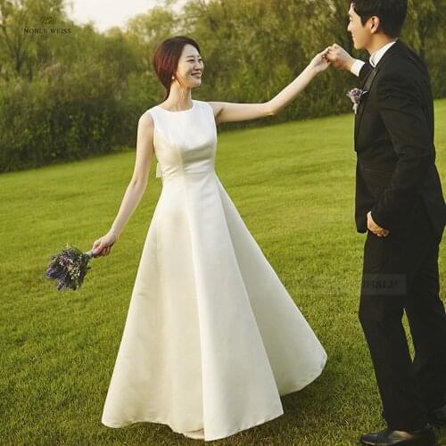 The New Satin Long Ivory Dress Simple Bride Wedding Travel Photography Light Wedding Dress