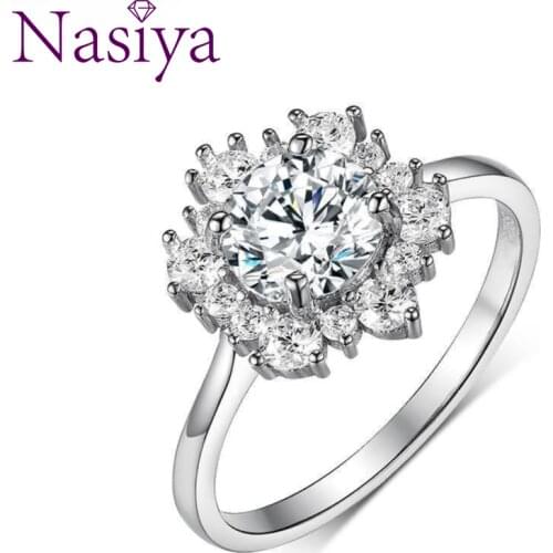 S925 Sterling Silver White Gold Moissanite Rings Luxury Flower Shaped 1 Carat Halo Engagement Ring for Women Fine Jewelry