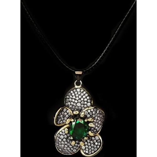 Exquisite Womens Flower Pendant Green AAAA Zircon Womens Necklace Black Gold Two-tone Sweater Chain Womens Wedding Jewelry