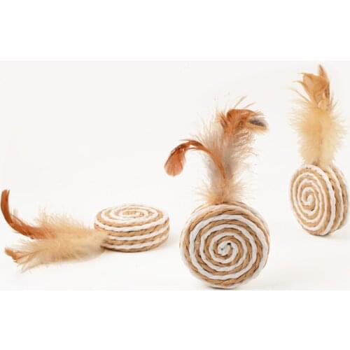 Hot Sale Cat Toys Natural Sisal With Fluffy Feather Disk Gnaw Claw And Teeth Pet Products