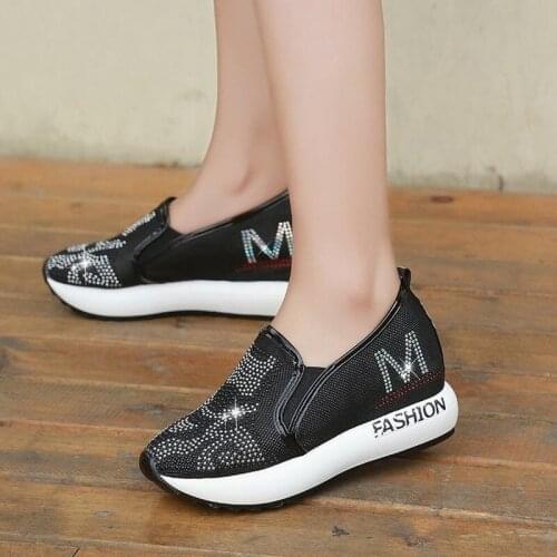 Vulcanized Shoes Women 2020 Mesh Breathable Shiny Crystal Wedge Platform Shoes Female Loafers Slip on Comfort Footwear Female