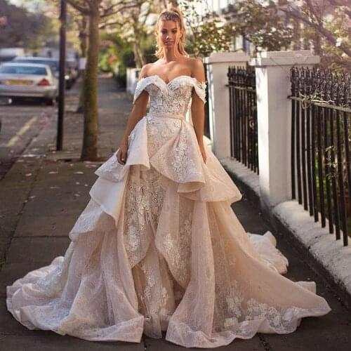 Sexy Boat Neck Lace Vintage Wedding Dress 2020 Luxury Backless Appliques Beaded Flowers Court Train A Line Bridal Gowns