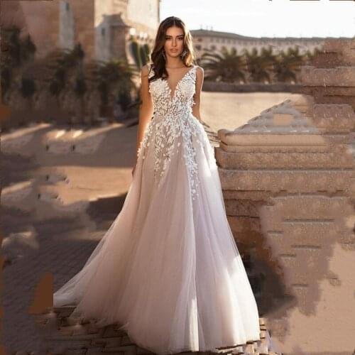 Wedding Dresses V Neck Beach Backless 3D Floral Appliques Lace Bridal Gowns Tulle Ivory White Vestido De Novia Plus Size A-line