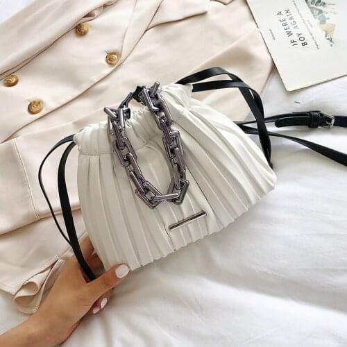 Metal Chain Small Pleated Drawstring Bucket Bag Women Crossbody Bags 2021 Folds Design PU Leather Shoulder Messenger Handbags
