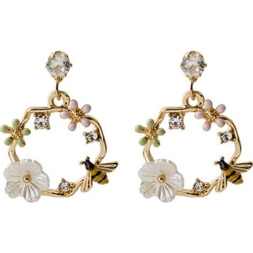 Hot Lovely Children Drop Earrings YELLOW Bee Cartoon FLOWER Earring GOLD Color Rainbow Colorful Jewelry Women Lady 2019 Gift