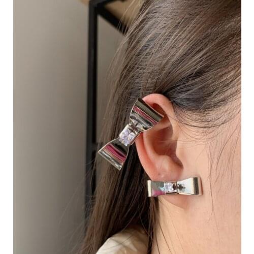 2021 New Fashion Design Personality Metal Bow Crystal Earclip Woman Girl Earring Punk Ins Style