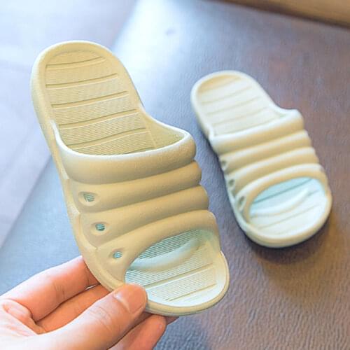 Childrens slippers Summer Boys and girls home soft parents' and childrens slippers household childrens kids shoes flip flops