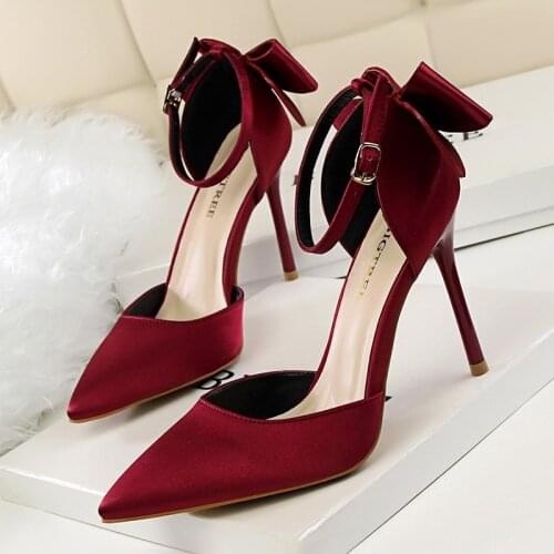 Luxury High Heels Women Sandals Sexy Stiletto Heels Ladies Pumps Pointed Toe Sweet Bow Wedding Bride Shoes For Female
