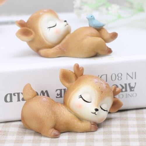 Home Decoration Crafts Cartoon Desktop Ornaments Solid Resin Sika Deer Auto Parts Car Cute Decorations