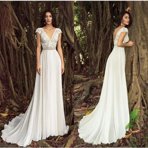 Simple Boho Chiffon Wedding Dress V-Neck Floor Length Pliess Beach Rustic Civil Vintage Bridal Gowns Low Back Cheap Sweep Train