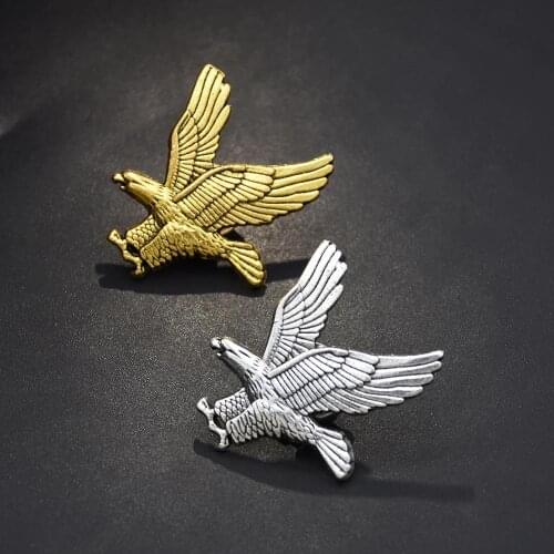 Vintage Antique Brooches Animal Gold Eagle Wings Shape Brooch Scarf Buckle Lapel Metal Pin Badge for Men Shirt Collar Accessorie