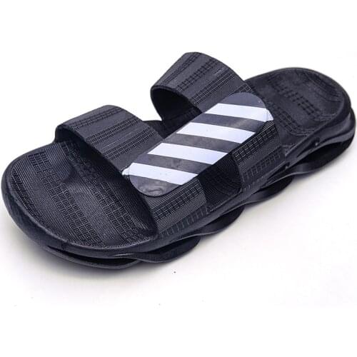 Summer Outdoor Beach Sandals Slippers Men Beach Shoes Fashion Men Slides Non-slip Men Flip Flops Indoor Home Bathroom Slippers