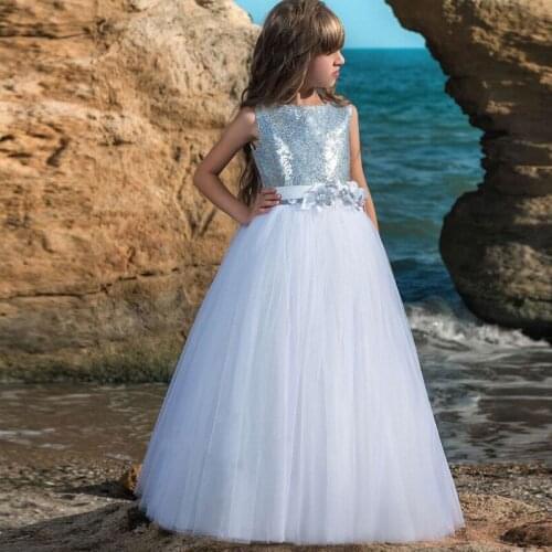 Fashion V Back Sparkling Silver Sequined Flower Girl Dress Sleeveless Fluffy Tulle Girls Pageant Ball Gowns Holy Communion Gowns