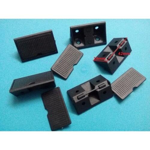 100PCS/LOT 90 Degree TRIANGULAR CORNER JOINT Corner Black Nylon Plastic Cabinet Furniture Closet Corner Connectors Bracket