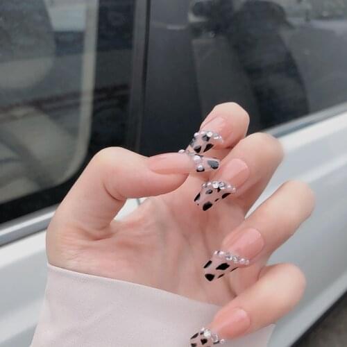 24pcs Leopard Wear Long Paragraph Fashion Manicure Patch False Nails Save Time Wearable Nail Patch SANA889