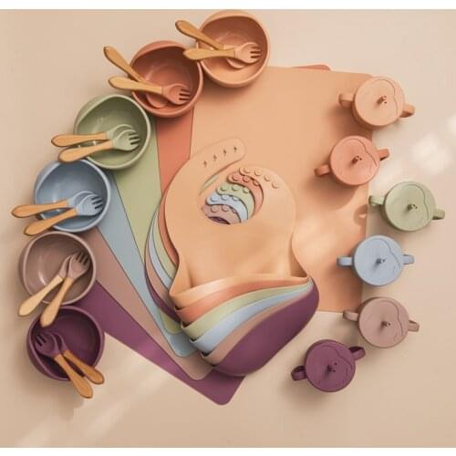 Baby Feeding Bib Set Non-Slip Spoon Fork Feeding Cup Placemat Crockery Food Grade Silicone Dishes Baby Feeding Learned Tableware