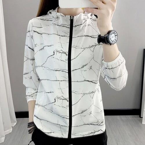 Womens Windbreaker Sunscreen Cycling Jacket Summer Thin Baseball Camouflage Uniform Casual Loose Waterproof Sports Gym Clothing