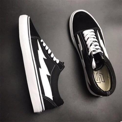 Top quality Revenge Brand Classic Fashion Vulcanized Canvas Shoes Lightning Skateboard Shoes Men women Strom Skateboard Sneakers