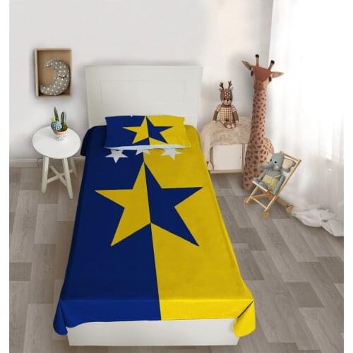 Çocuk odası yatak örtüsü yıldız beyaz sarı mavi renkli yatak örtüsü