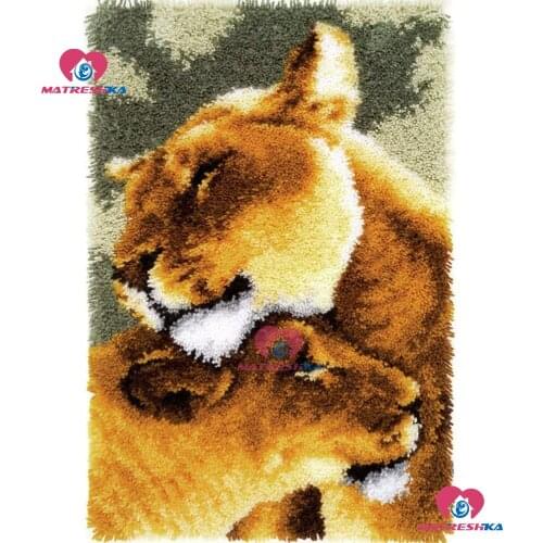 Hot diy Latch Hook Rug Kits by Needlework diy Unfinished Handmade Crocheting Rug Yarn Cushion Mat Lion couples diy Handicraft