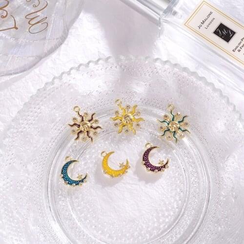 50pcs Gold Color Alloy Material Enamel Moon/Sun Shape Charms Oil drop Pendant for Fashion Jewelry Making DIY Handmade Craft