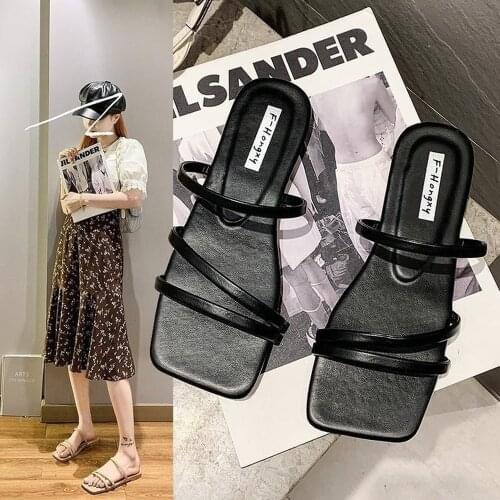 2021 Designer Women Slippers Fasciola Design Flat Sandals Women Casual Solid Color Square Toe Hollow Flat Heel Woman Shoes A016
