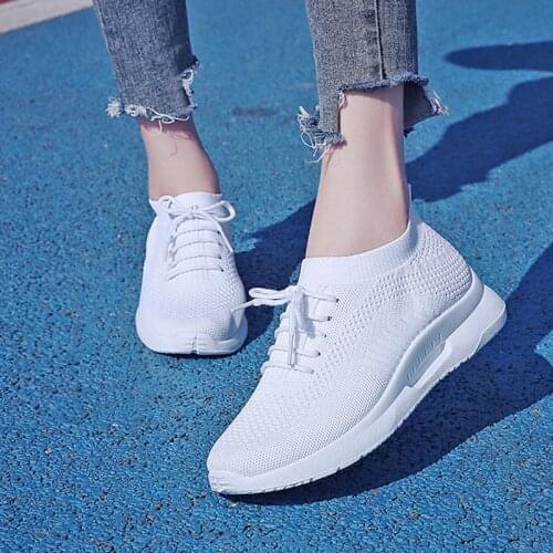 2021 New Womens Flat Sneakers Lace Up Air Mesh Solid Breathable Ladies Vulcanized Shoes Comfortable Concise Ladies Footwear