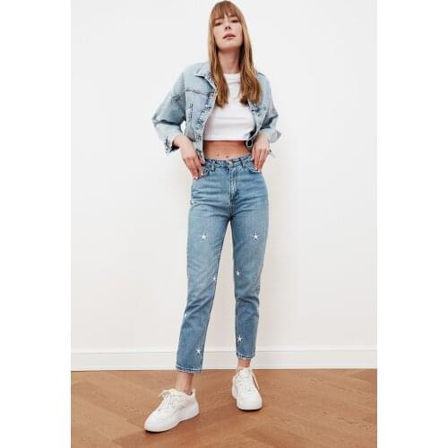 Trendyol Star Embroidery Embroidered High Bel Mom Jeans TWOSS21JE0453