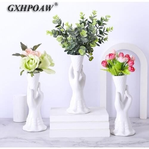 Modern Handmade Ceramics Vase Creative Slender Hand-shaped Dried Flower Arrangement Vase Hand-held Ice Cream Decoration Ornament