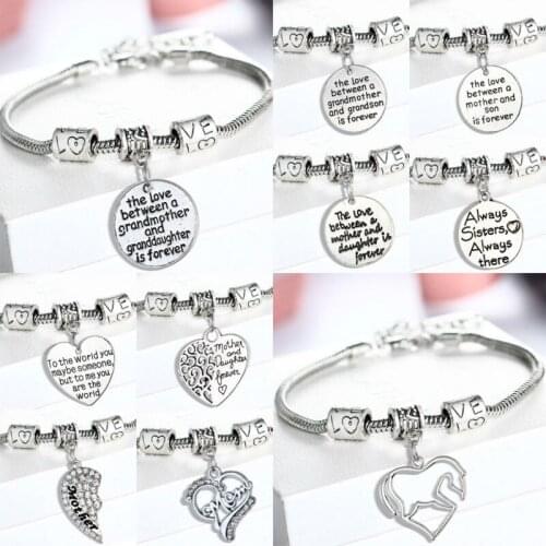Retro Round Broken Heart Horse Round Crystal Love Daughter Mother Sister Grandmother Family Gifts Pendant Bracelet
