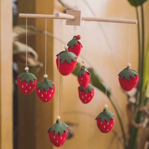 Baby Rattle Crib Mobiles Rattle Toy Handmade Bed Bell Cartoon Strawberry Music Educational Toy Hanging Infant Crib Stroller Toy