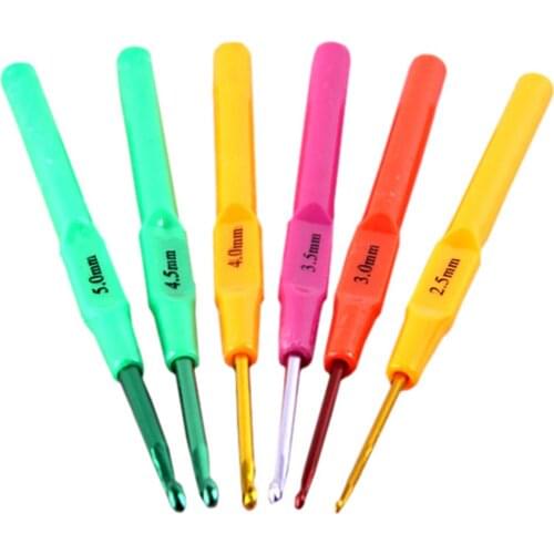 6Pcs 6Sizes Multicolor Plastic Handle Aluminum Crochet Hooks Knit Needles Weave Craft