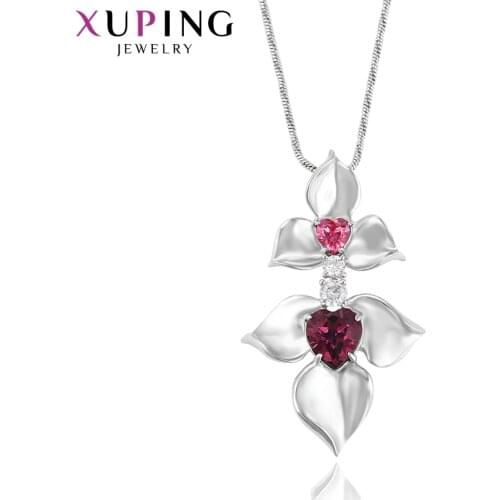 Xuping Jewelry Flower Shape Crystals Pendant Necklace for Women Romantic Party Celebration Gifts 32798