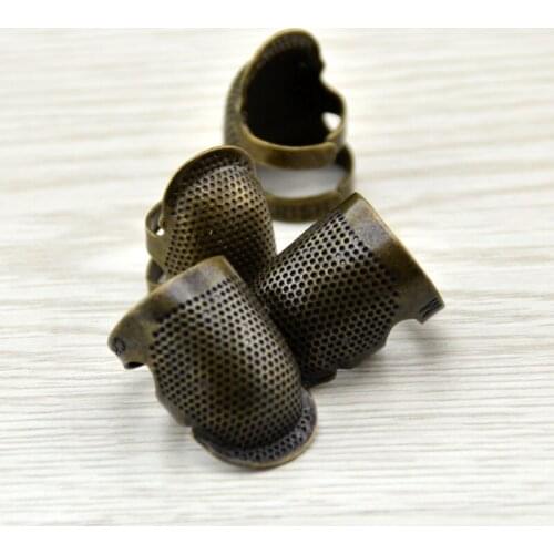 1Pcs Retro Finger Protector Vingerhoed Ring Handworking Naalden Craft Huishoudelijke Naaien Gereedschap Accessoires