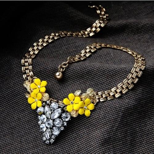 Uer Wholesale Bohemia Style Pendant Necklace For Women Multiple-choice Necklace Clearance Sale Fashion Jewelry Big Discounts