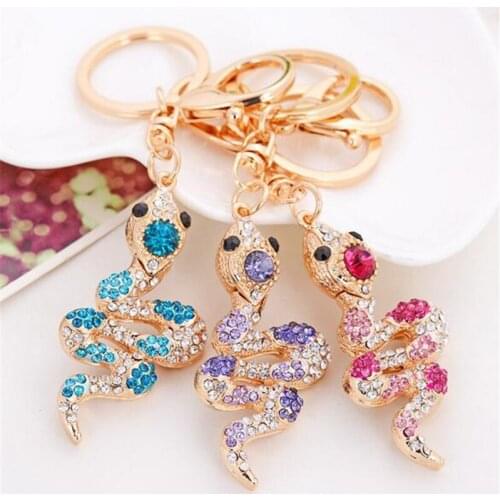 Cute Crystal Snake Pendant Key Ring Metal Keychain For Women Rhinestone Keychain Jewelry Drop Shipping