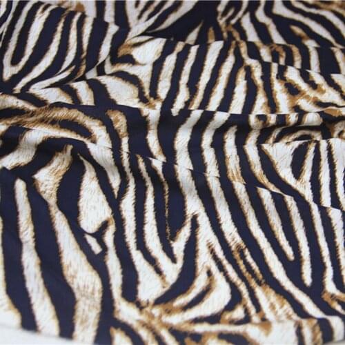 Navy Brown Leopard Printed 100% Rayon Thin Soft Fine Smooth fabric for Summer Apparel Dress Shirt Blouse Home Clothes Nightdress