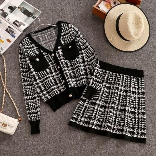 Vintage Sweatsuits for Women 2 Piece Set Spring Autumn 2020 Korean Knit Suits V-Neck Plaid Sweater Cardigan + A-Line Skirt Set