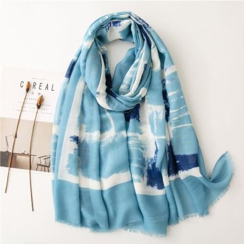 2021 Fashion Ombre Abstract Painting Fringe Viscose Shawl Scarf Lady High Quality Wrap Pashmina Stole Bufandas Muslim Hijab Caps