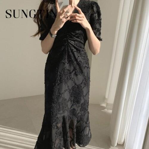 Sungtin Vintage White Slim Folds Mermaid Dress Women Appliques Solid Empire Puff Sleeve Dress Summer V Neck Korean Chic Vestidos