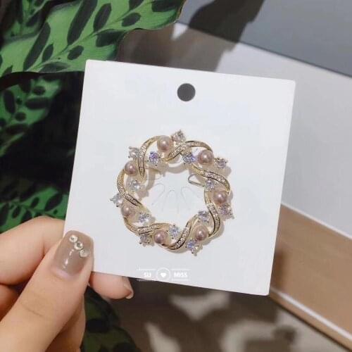 Free Shipping Pearl Crystal Brooch For Women Fashion Brooch Pin Bouquet Rhinestone Brooches And Pins Scarf Clip Jewelry