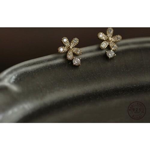 925 Sterling Silver Shiny Crystal Flower Stud Earrings Women Cute Elegant Party Wedding Jewelry Accessories Girlfriend Gifts