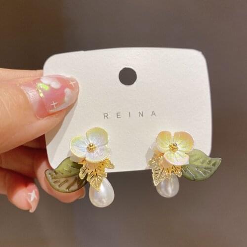 Korean Pearl Leaf Shell Flower Short Earrings For Women 2021 Spring Summer New Jewelry