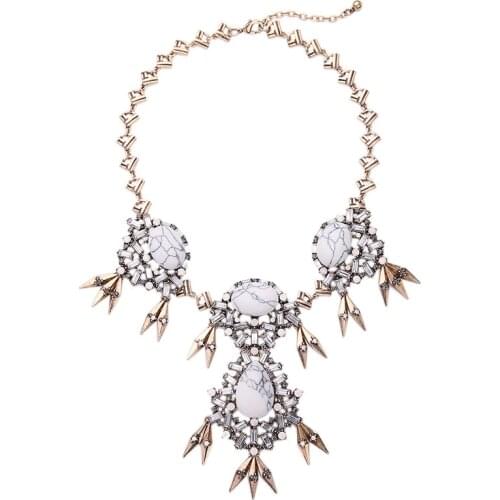 Bulk Price Luxury Appearance High-end Womens Fashion Bridal Elegant Crystal Necklaces For Women Accessories Decorative