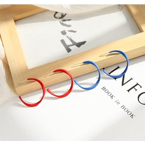 New Fashion Simple Design Red/Blue Color Stud Earring For Women Handmade Appointment Charming Date Gift Jewelry Accessory