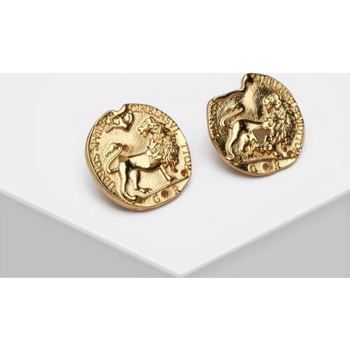 Amorita boutique Lion relief stud earrings
