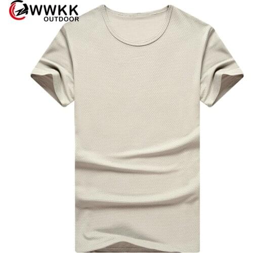 Men Quick Dry Slim Tee Hiking T-Shirts Top Bodybuilding Fitness O-Neck Short Sleeve Male Climling Wear Fitness Compression Shirt