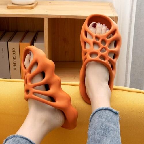 Cut-out Platform Slippers Ladies Home Floor Shoes Women Men Fashion Beach Slides Soft EVA Lovers Indoor Batrhoom Slipper